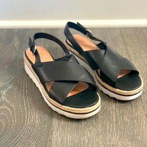 Caslon womans sandals size 8